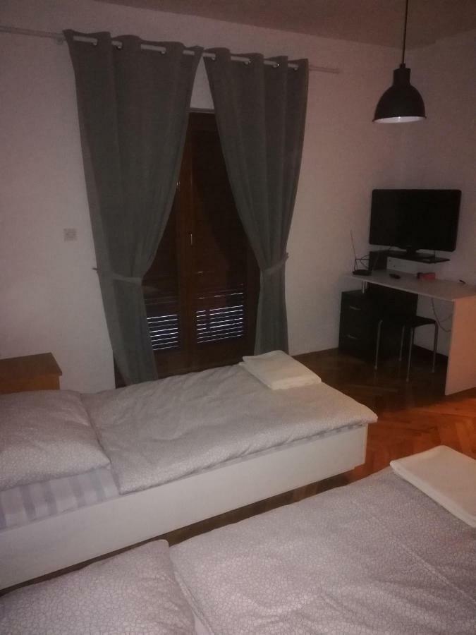 Apartmani Marin Vukovar Zewnętrze zdjęcie