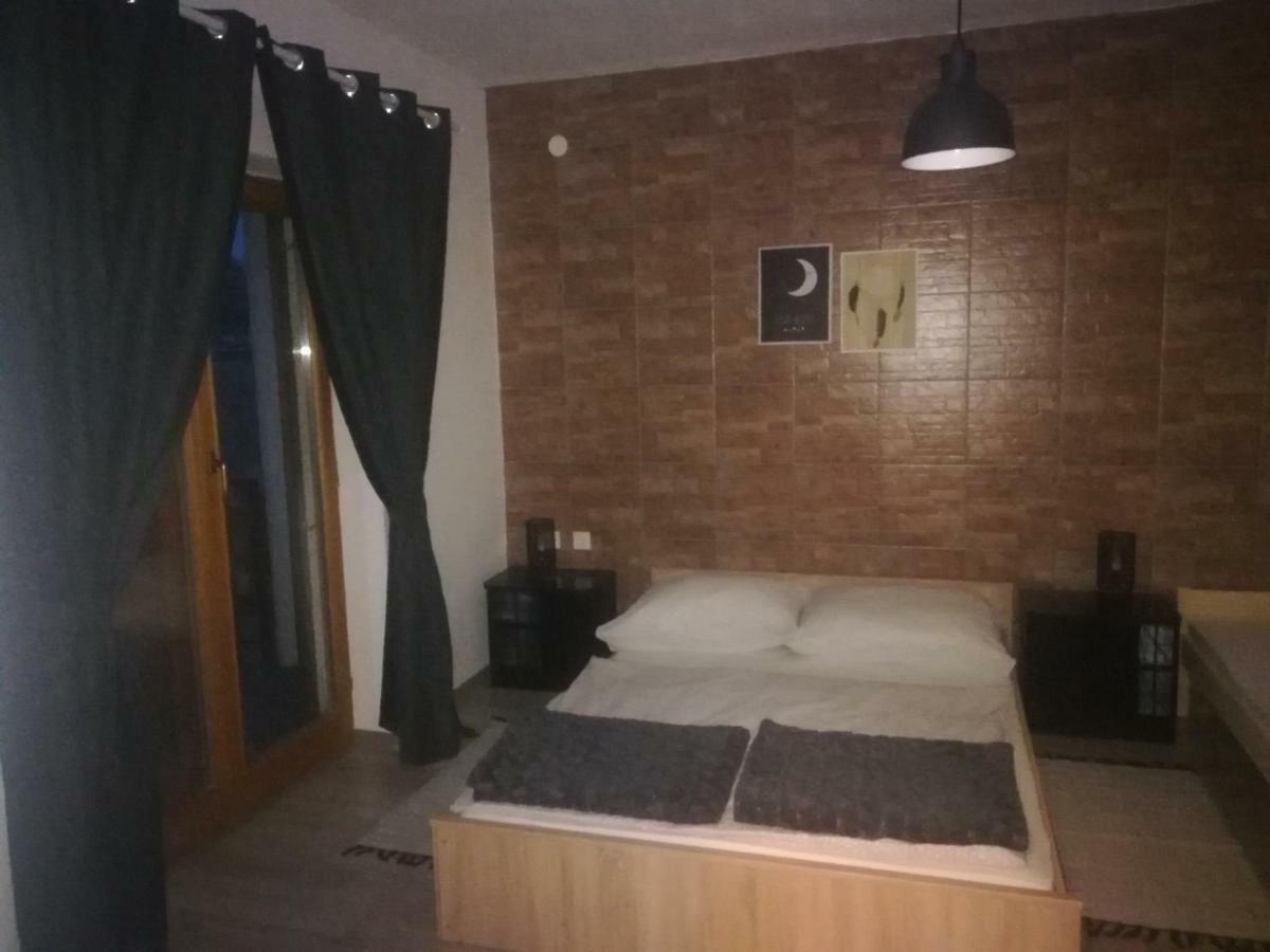 Apartmani Marin Vukovar Zewnętrze zdjęcie
